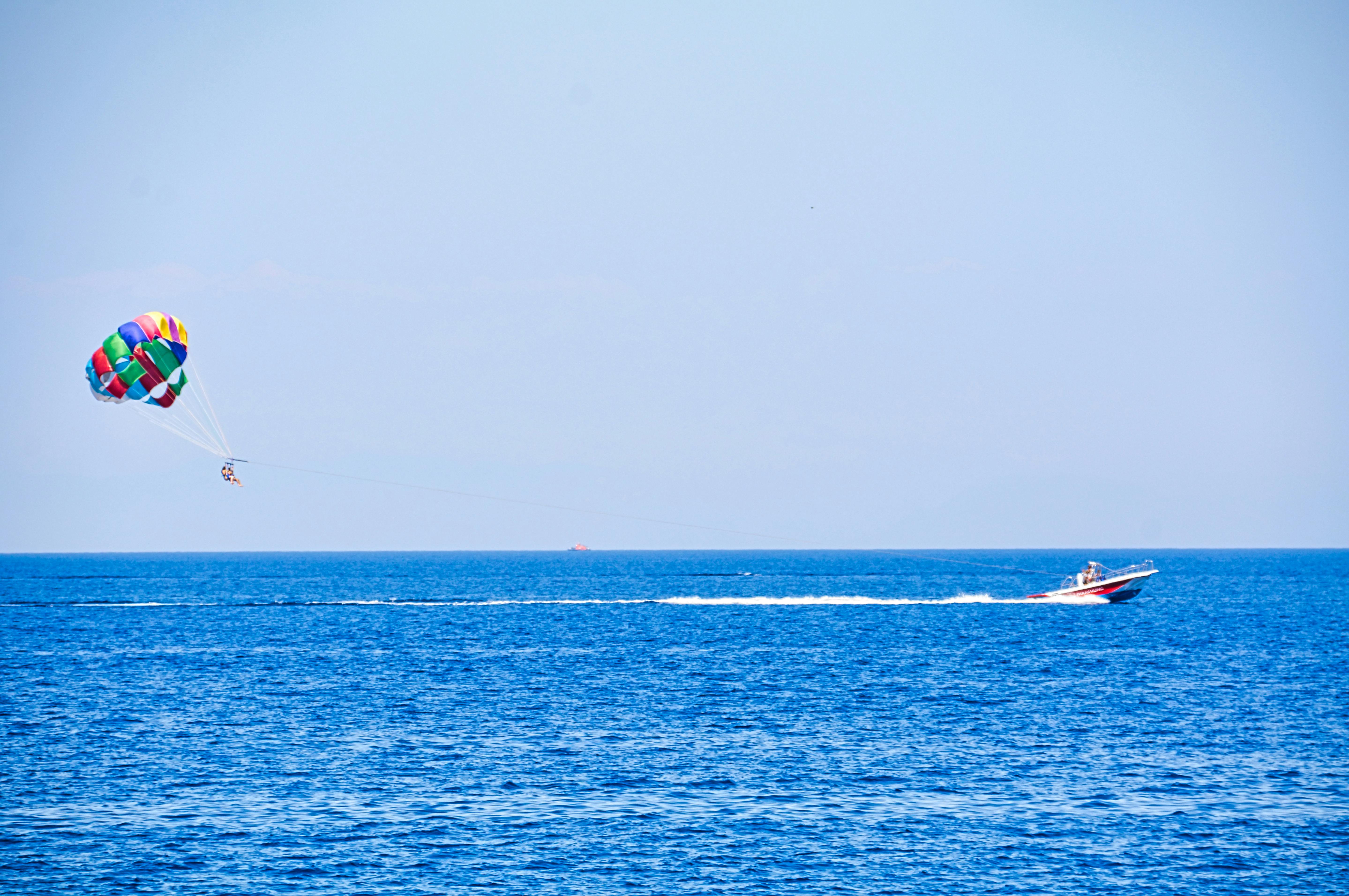 Parasailing Wide View